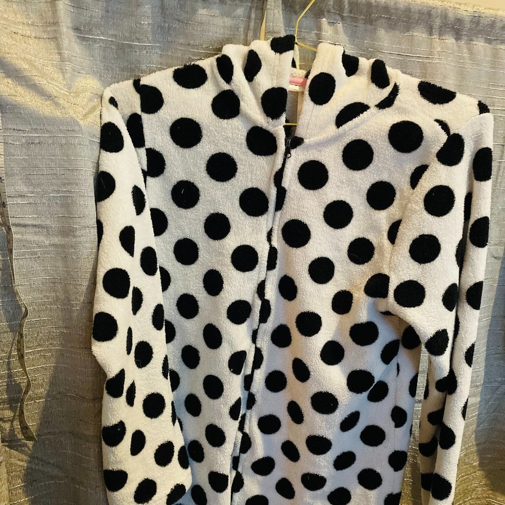 Girls Sweet white and black polka dot zip jacket /robe-Med